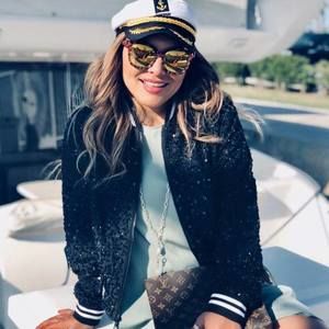 Meet your Posher, Rose